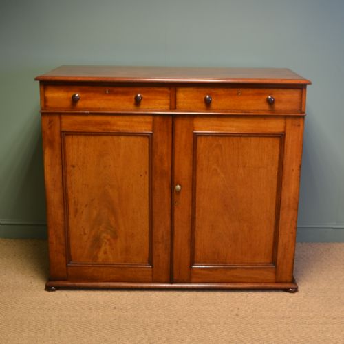 Quality Victorian Figured Mahogany Antique Linen Press / Wardrobe