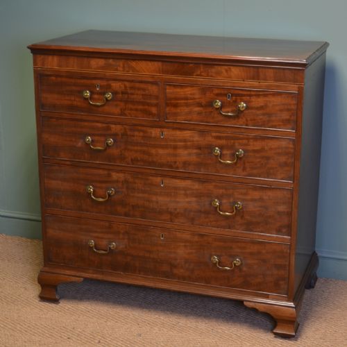 
Stunning George III Ogee Antique Mahogany Chest of Drawers
