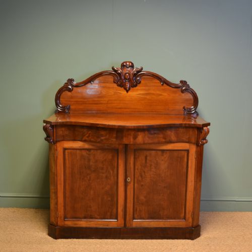 Beautiful Serpentine Front Victorian Mahogany Antique Chiffonier / Cupboard