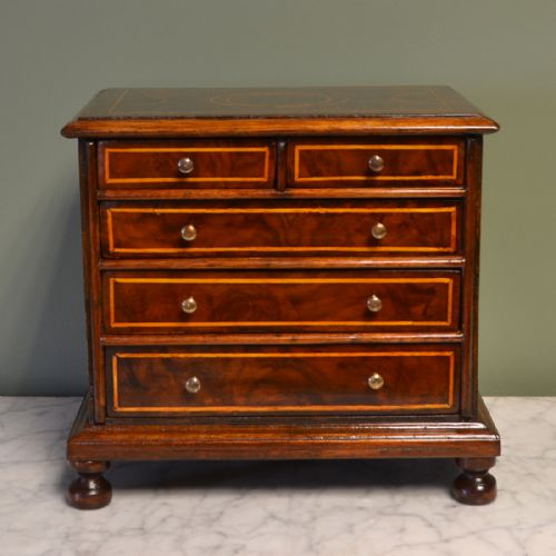 
Unusual Victorian Queen Anne Design Small Walnut Apprentice Chest / Jewellery Box
