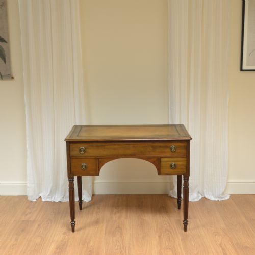 Fine Quality Victorian Mahogany Antique Writing Table