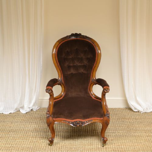 High Quality Victorian Walnut Antique Arm Chair