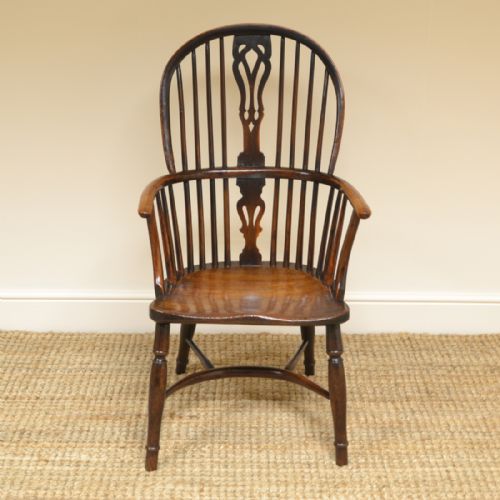 Spectacular Country House Yew & Elm Antique Windsor Chair