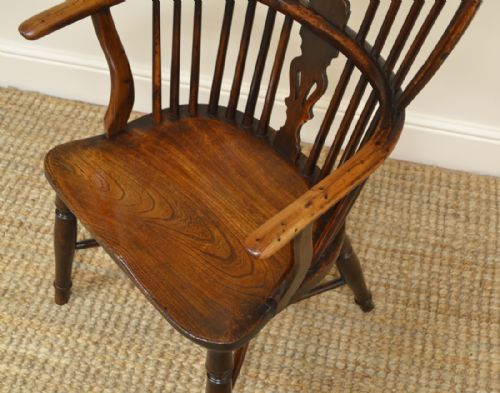 fig 1. Spectacular Country House Yew & Elm Antique Windsor Chair