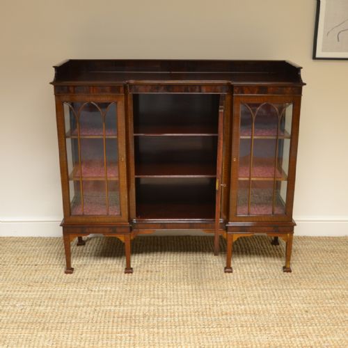 fig 1. Fine Quality Edwardian Inlaid Mahogany Antique Display Cabinet
