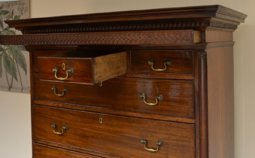 fig 1. Superb Georgian Mahogany Antique Chest on Chest
