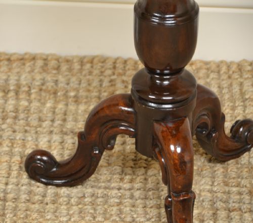 fig 2. High Quality Victorian Mahogany Antique Chess Table