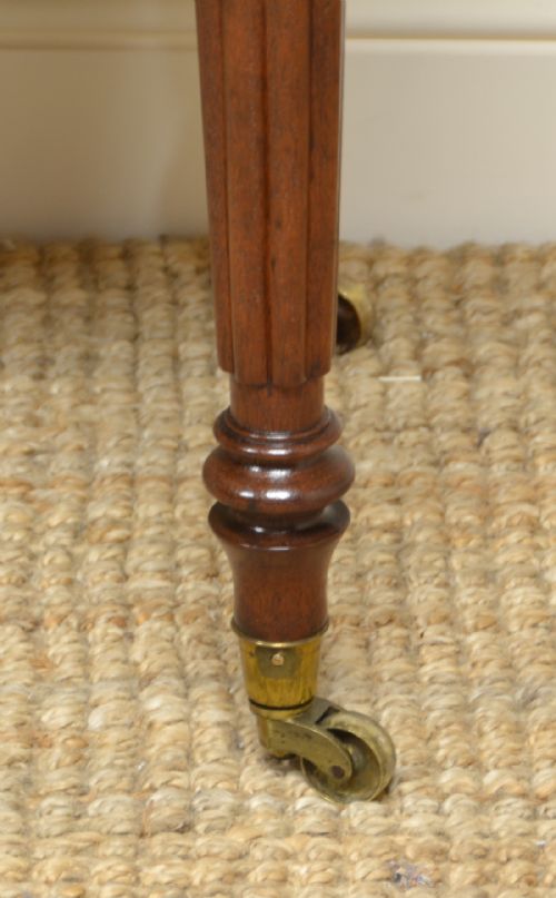 fig 3. High Quality Gillows Design Victorian Mahogany Writing Table