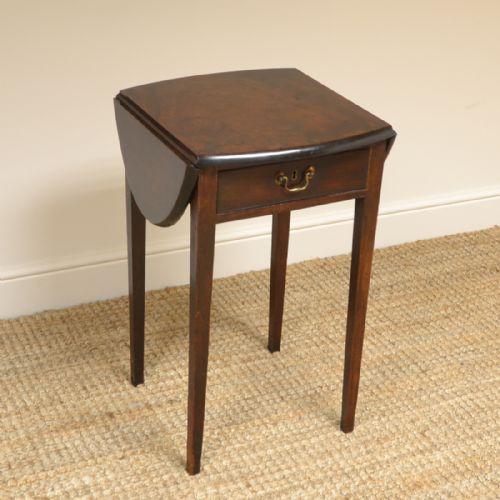 Country House Georgian Mahogany Small Antique Sofa Table / Lamp Table