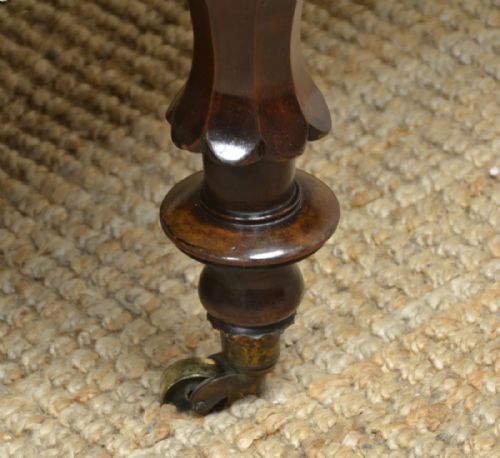 fig 2. Spectacular Large Figured Mahogany Victorian Antique Dining Table.