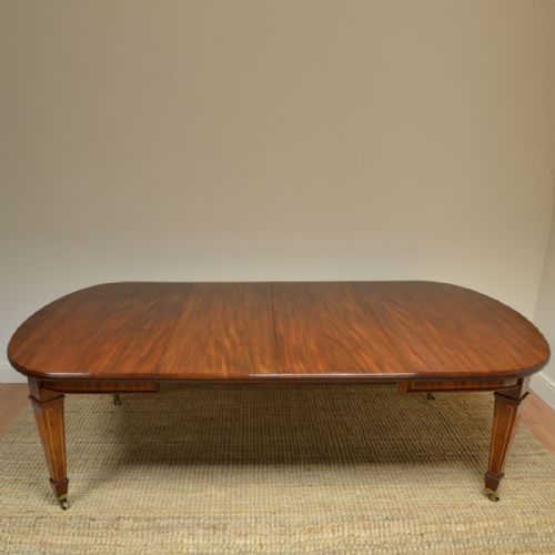 High Quality Victorian Mahogany Wind-out Extending Antique Dining Table