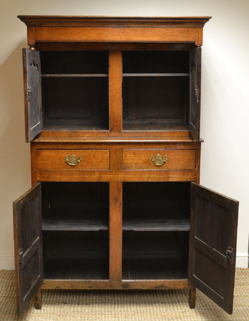 fig 1. Magnificent Georgian Period Oak Cwpwrdd Deuddarn Cupboard