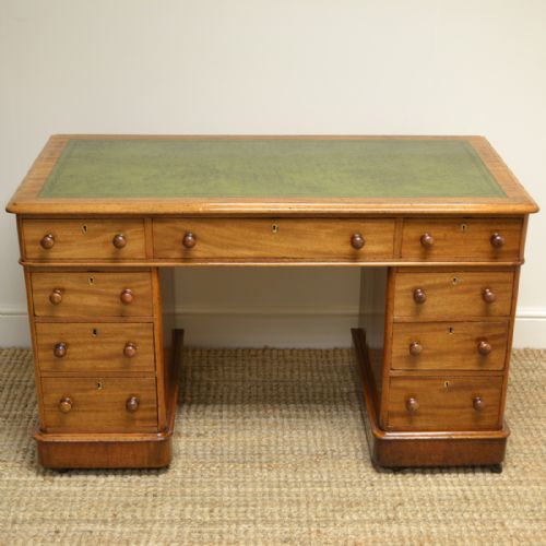 Quality Victorian Mahogany Antique Pedestal Knee Hole Desk
