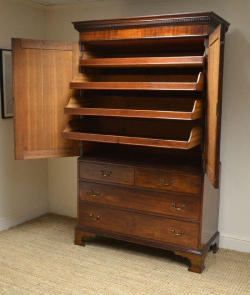 fig 3. Country House Georgian Mahogany Antique Linen Press
