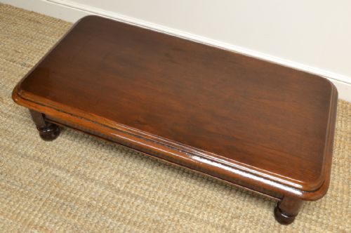 fig 1. Victorian Mahogany Antique Coffee Table.