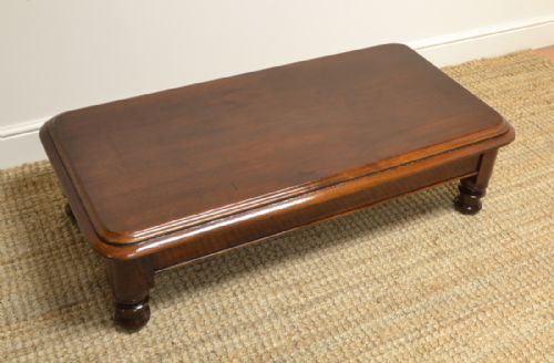 fig 3. Victorian Mahogany Antique Coffee Table.