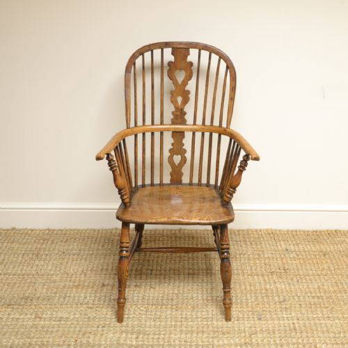 Georgian Ash and Elm Antique Windsor Chair