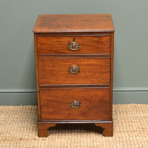 Small Georgian Mahogany Country House Antique Chest of Drawers
