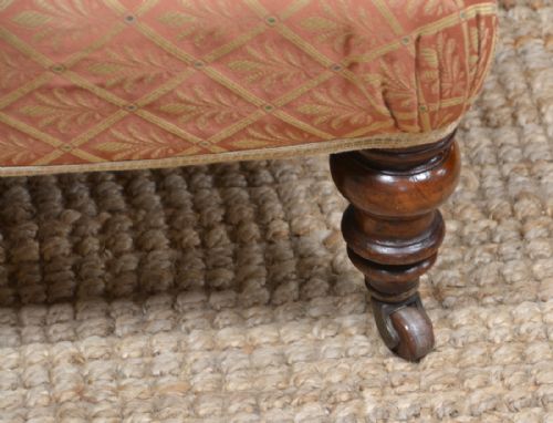fig 1. Victorian Walnut Antique Chaise Longue