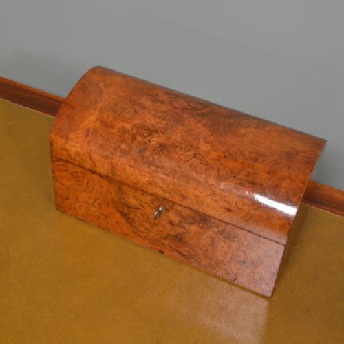 fig 2. Spectacular Golden Burr Walnut Antique Tea Caddy