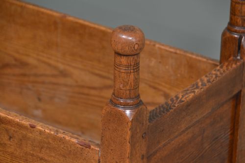DECORATIVE GEORGIAN OAK ANTIQUE CRADLE - ADDITIONAL PHOTO 3