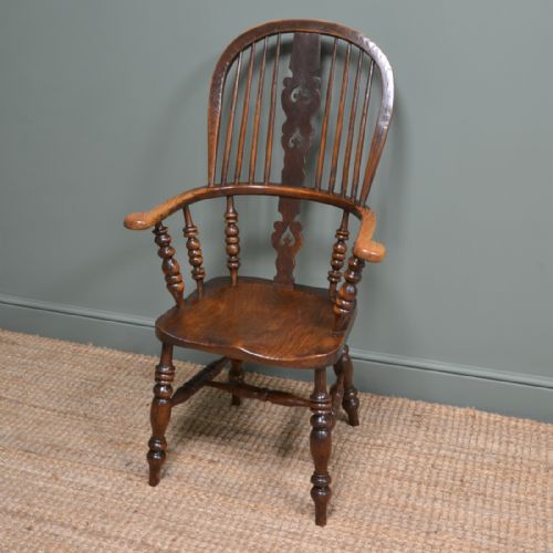 Quality Elm & Ash Broad Arm Antique Windsor Chair