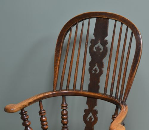 fig 2. Quality Elm & Ash Broad Arm Antique Windsor Chair