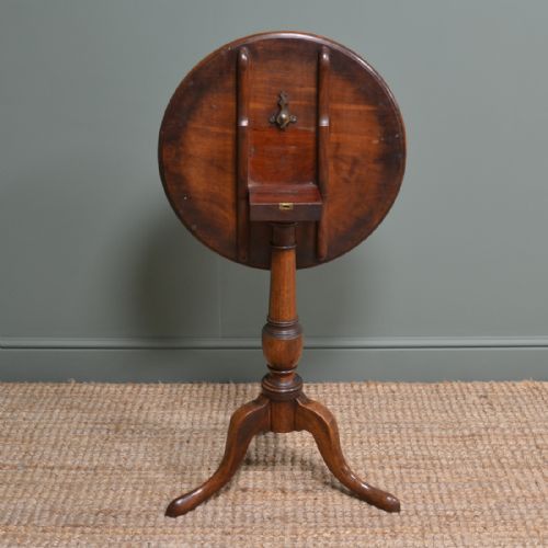 fig 1. Beautiful Country Georgian Mahogany Antique Occasional Lamp Table