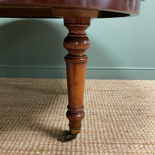 fig 1. Large Figured Mahogany Victorian Antique Extending Dining Table