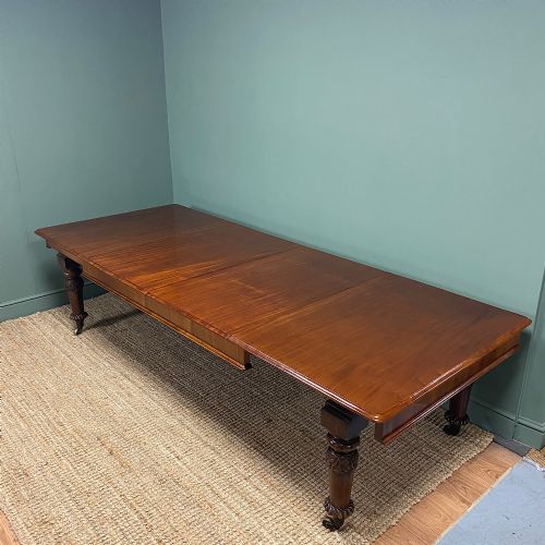 Beautifully Figured Victorian Mahogany Antique Dining Table