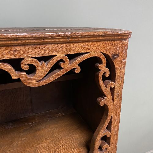 fig 3. 17th Century Oak Country House Antique Cupboard