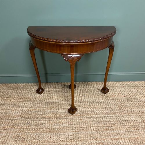Stunning Edwardian Walnut Antique Games Table / Side Table

