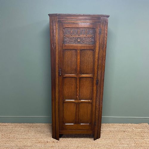 Quality Oak Antique Hall Cupboard / Wardrobe

