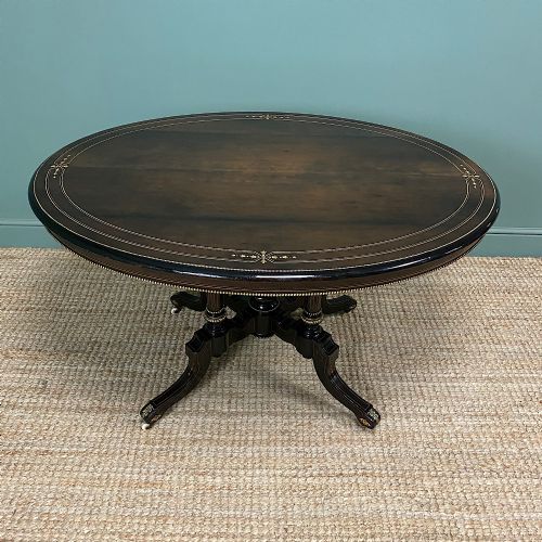 Stunning Victorian Oval Antique Dining Table
