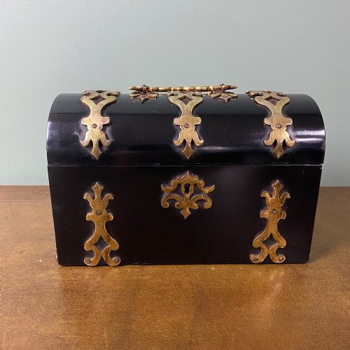 Stunning Victorian Dome Topped Antique Box
