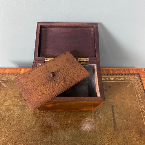 SMALL MAHOGANY ANTIQUE TEA CADDY - ADDITIONAL PHOTO 3