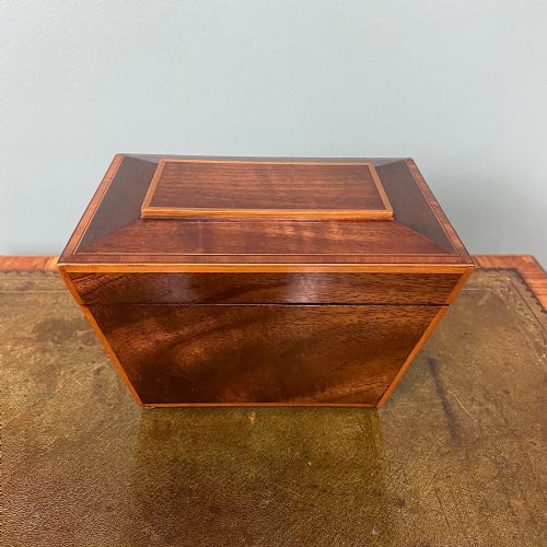 SMALL MAHOGANY ANTIQUE TEA CADDY - ADDITIONAL PHOTO 4