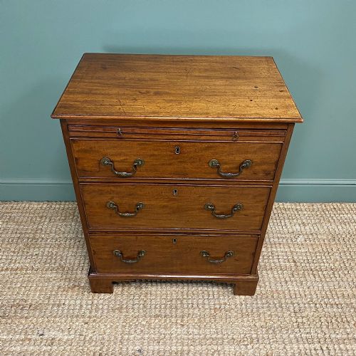 CHARMING GEORGIAN MAHOGANY ANTIQUE CHEST OF DRAWERS WITH BRUSHING SLIDE - ADDITIONAL PHOTO 7