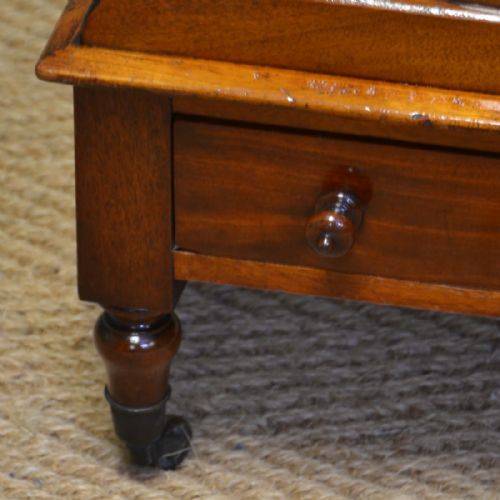 ELEGANT VICTORIAN MAHOGANY ANTIQUE CANTERBURY - ADDITIONAL PHOTO 4