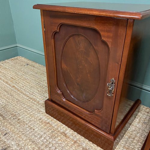 PAIR OF MAHOGANY ANTIQUE BEDSIDE CABINETS - ADDITIONAL PHOTO 1
