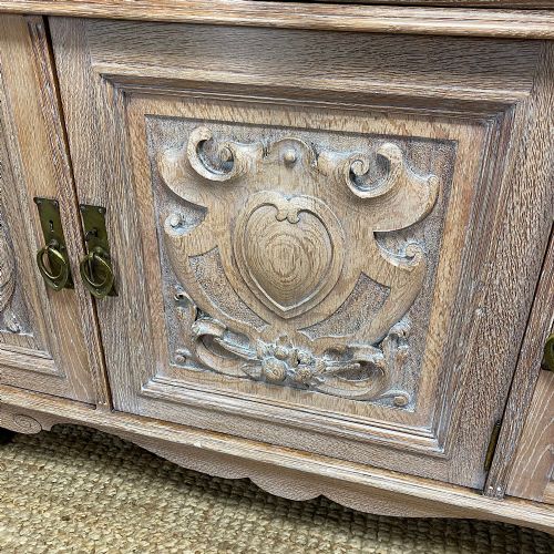 SPECTACULAR VICTORIAN OAK ANTIQUE SIDEBOARD - ADDITIONAL PHOTO 4