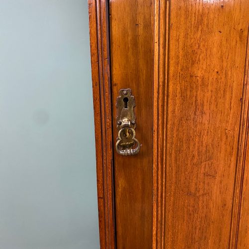 QUALITY VICTORIAN WALNUT ANTIQUE CUPBOARD - ADDITIONAL PHOTO 5
