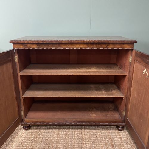 BEAUTIFULLY FIGURED REGENCY MAHOGANY ANTIQUE CUPBOARD - ADDITIONAL PHOTO 2