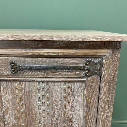 DECORATIVE LIMED OAK ANTIQUE SIDEBOARD - ADDITIONAL PHOTO 1