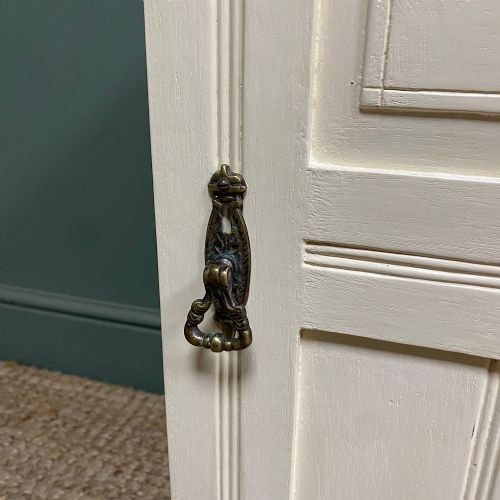 SMALL VICTORIAN PAINTED ANTIQUE BEDSIDE CABINET - ADDITIONAL PHOTO 2