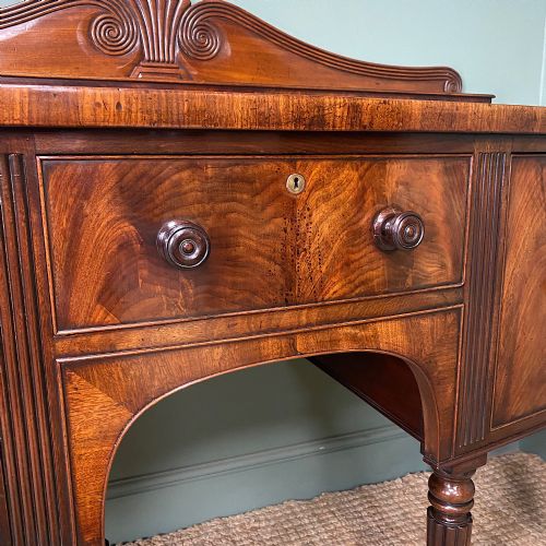 FINE QUALITY MAHOGANY REGENCY BOW FRONTED ANTIQUE SIDEBOARD - ADDITIONAL PHOTO 2