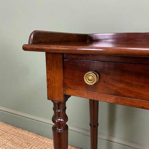 SMALL VICTORIAN MAHOGANY ANTIQUE SIDE TABLE - ADDITIONAL PHOTO 1