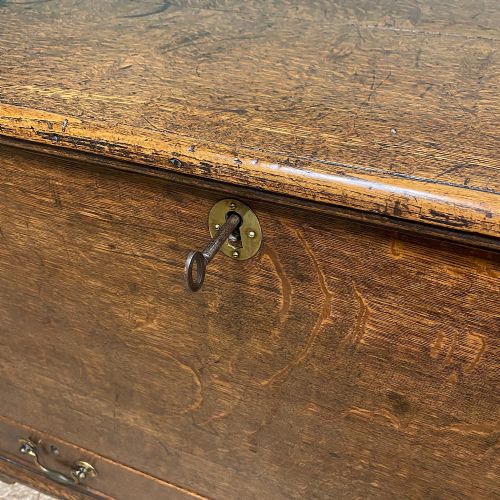 STUNNING GEORGIAN WARM OAK ANTIQUE MULE CHEST - ADDITIONAL PHOTO 3