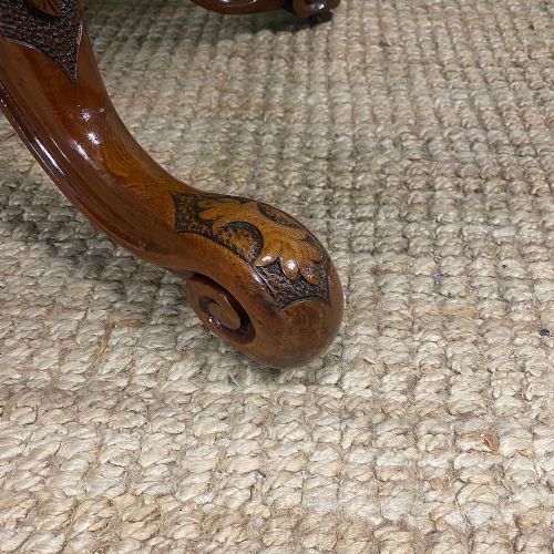 STUNNING VICTORIAN SERPENTINE SHAPED ANTIQUE CENTRE TABLE - ADDITIONAL PHOTO 3