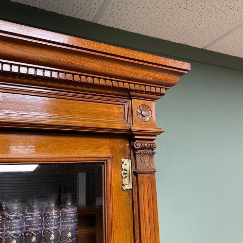 QUALITY VICTORIAN WALNUT ANTIQUE GLAZED BOOKCASE ON CUPBOARD - ADDITIONAL PHOTO 2